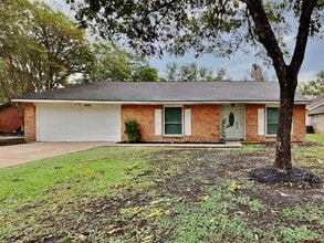 Building Photo - 10527 Mills Walk Dr