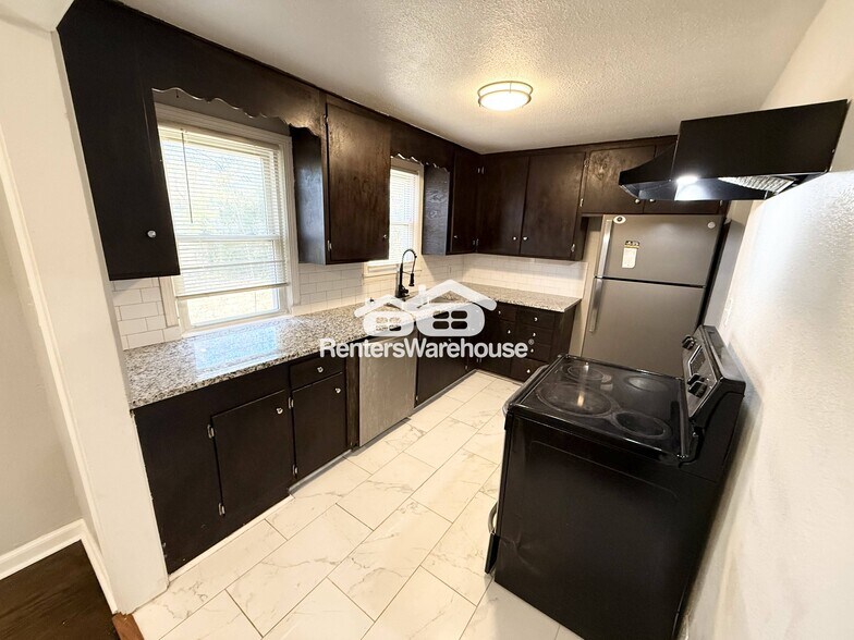 Building Photo - 6642 Indiana Ave