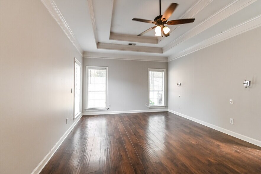Building Photo - 2720 Graystone Dr