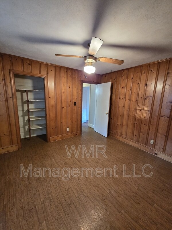 Building Photo - 4120 Leeds Dr