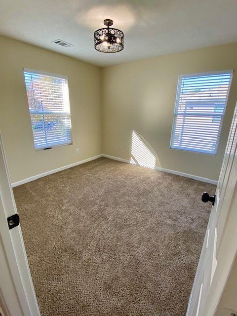 Building Photo - 322 Oak Leaf Pl