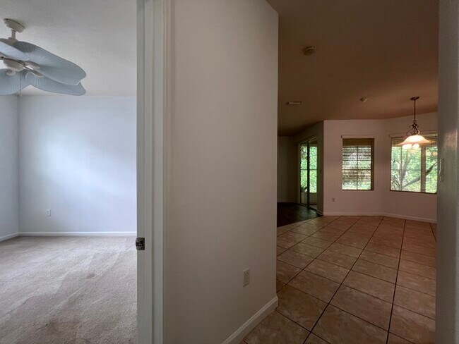 Building Photo - HUGE PRICE REDUCTION!! HOME IS READY FOR A...
