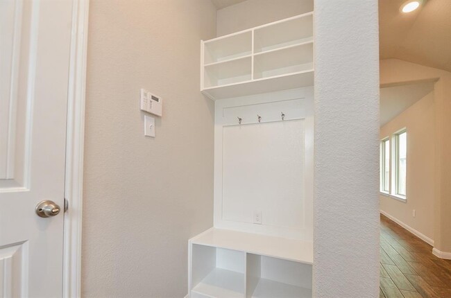 Building Photo - 21622 Calico Bush Trail