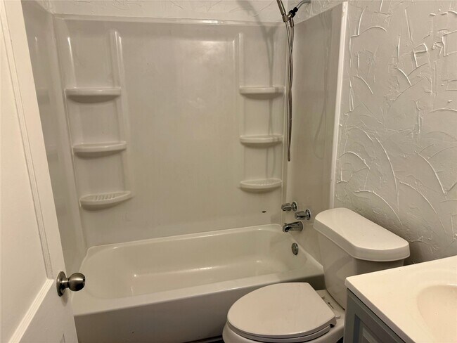 Building Photo - 5326 Wenda St