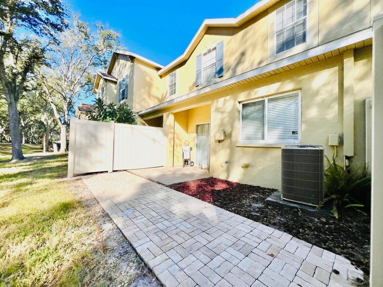 Patio - 10619 Shady Falls Ct