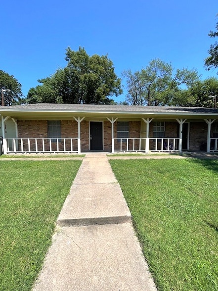 Primary Photo - 2632 Colonial Ave