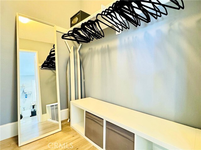 Building Photo - 750 Lincoln Ave