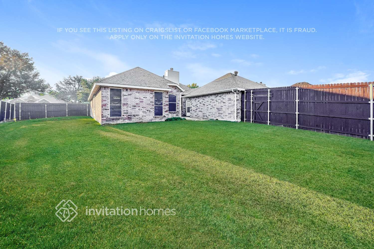 Building Photo - 915 Sea Shell Dr