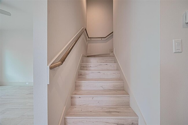 Building Photo - 11603 Royal Ivory Crossing