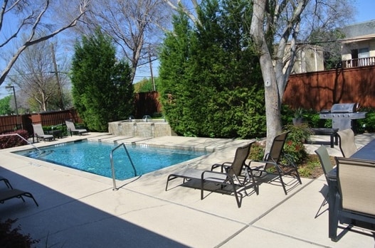 Building Photo - 4605 Cedar Springs Rd