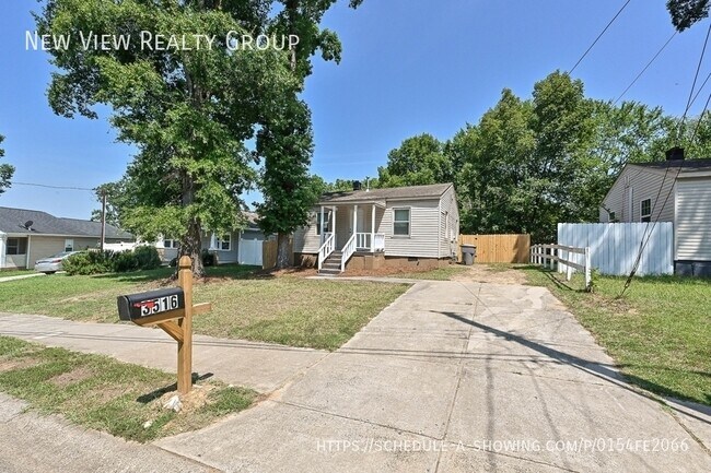 Building Photo - 3516 Jonquil St