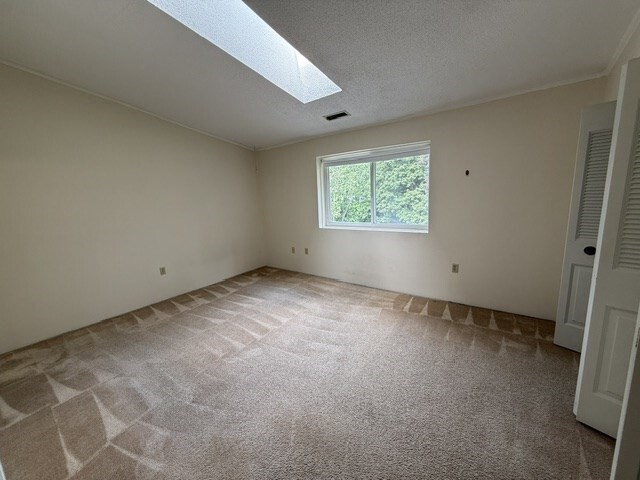 Building Photo - 181 Littleton Rd