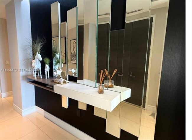 Building Photo - 3300 NE 188th St