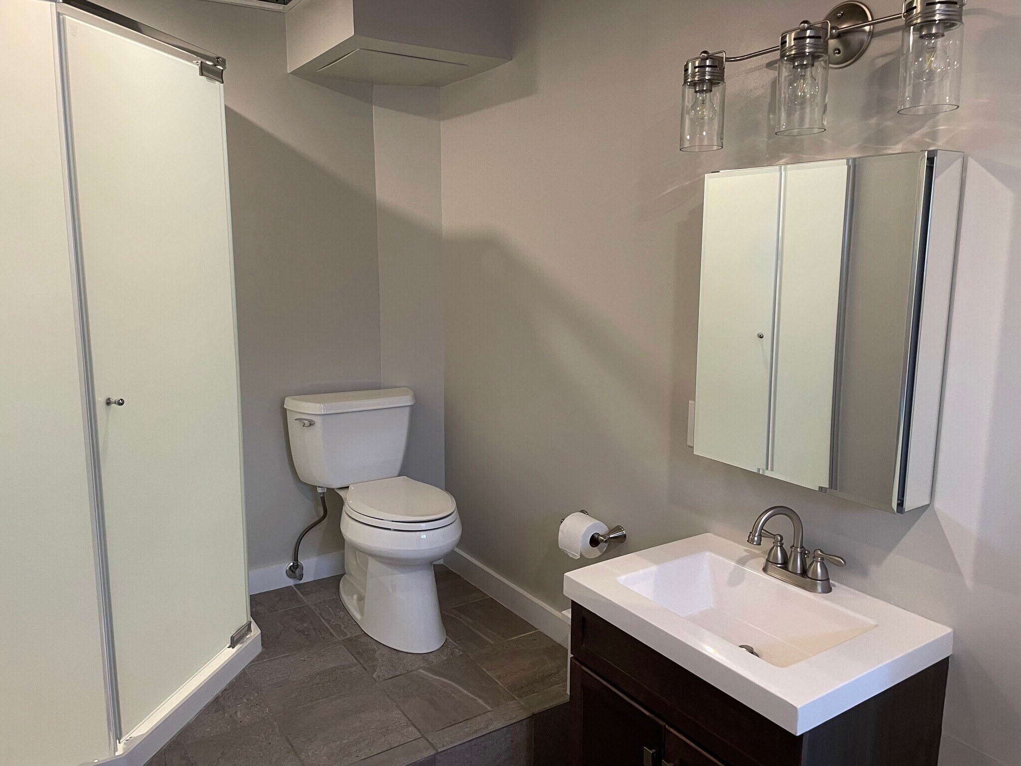 Building Photo - 72 Highview Ave