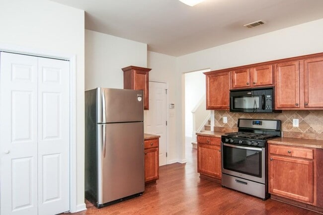 Building Photo - 267 Grenier Terrace NE