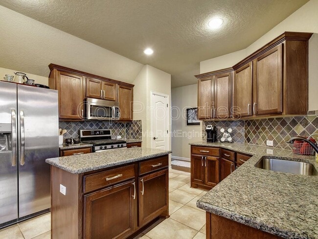 Building Photo - 1435 Sparrow Song