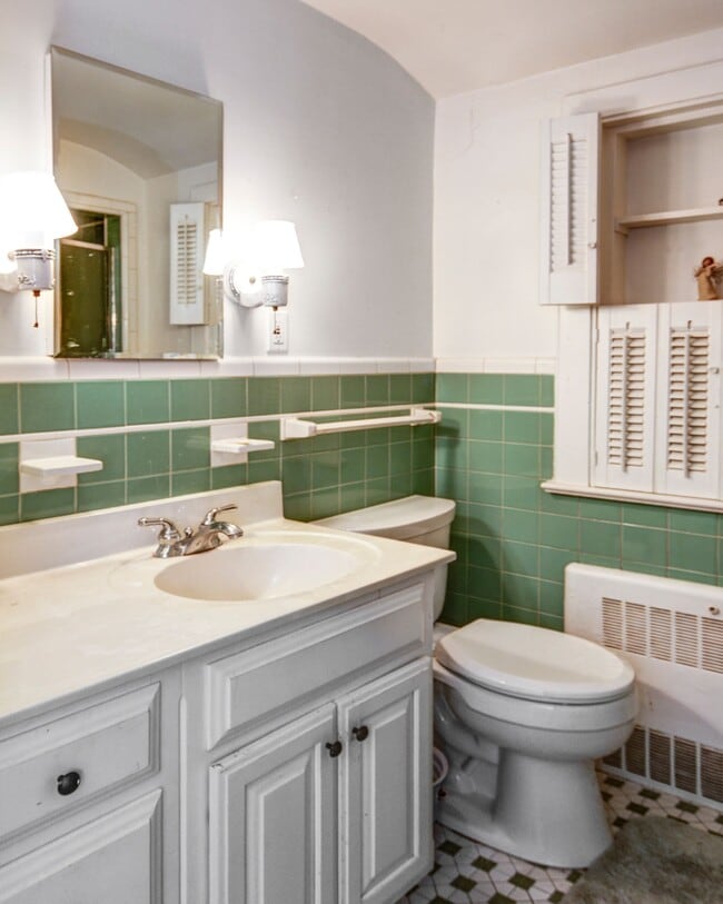 Building Photo - 148 Heritage Rd