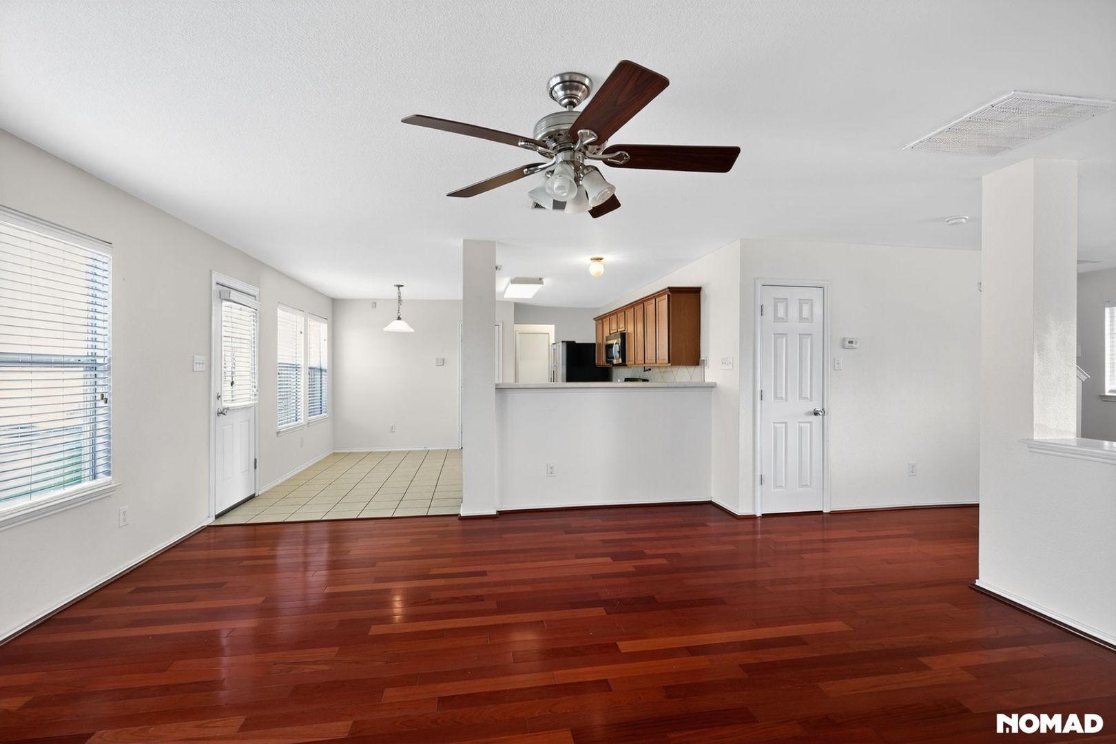 Building Photo - 1725 Bluebird Dr