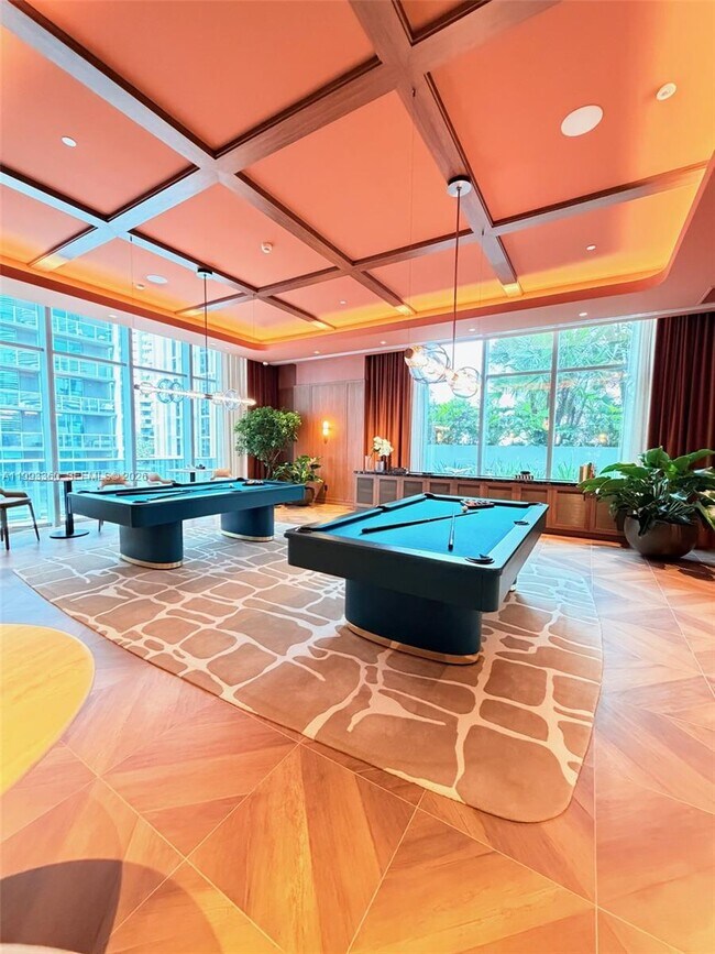 Building Photo - 77 SE 5th St