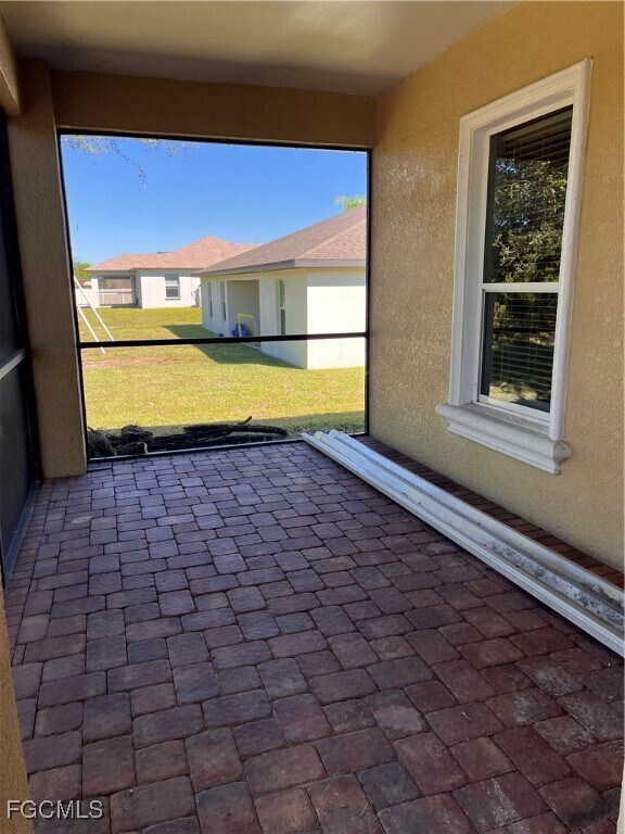 Building Photo - 1521 SW 22nd Pl