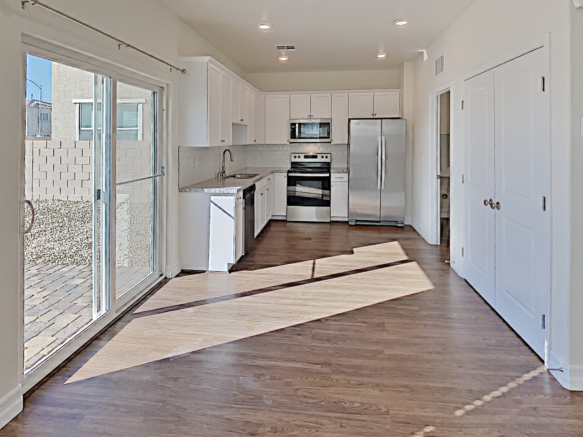 Building Photo - 9671 N Rancho Lozano