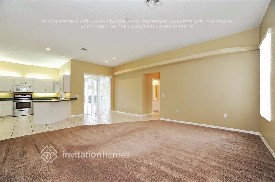 Building Photo - 8288 Short Way