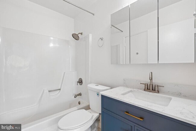 Building Photo - 11273 Skilift Ct