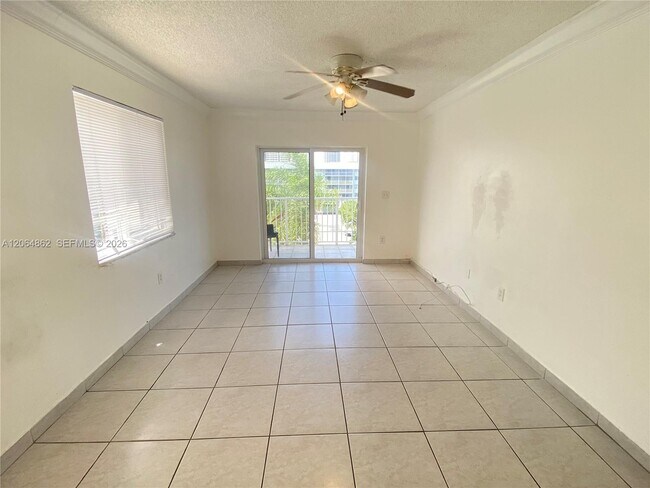 Building Photo - 3536 NE 168th St