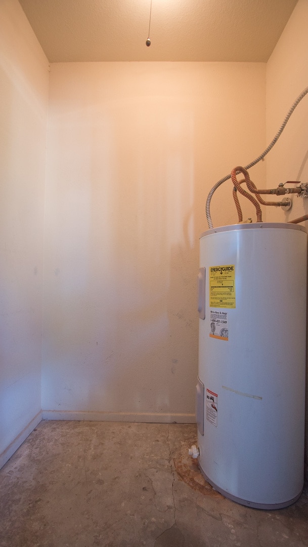 Building Photo - Spacious Two Bedroom Two Bath Condo in Tempe