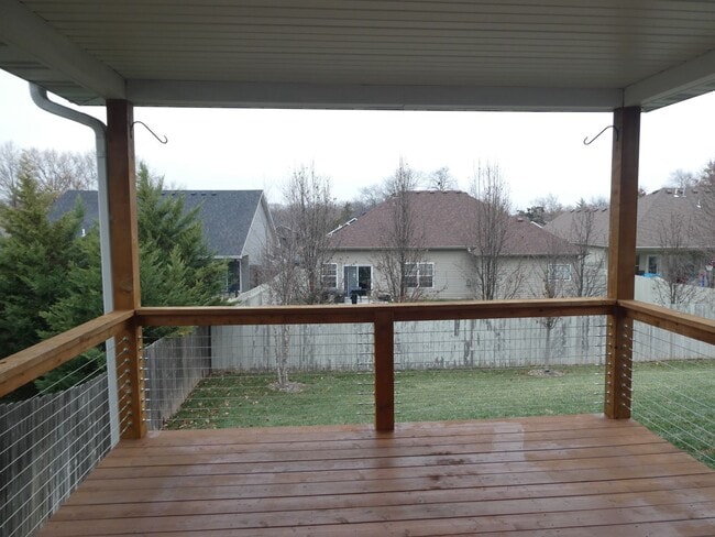 Building Photo - 3 Bedroom 2 Bath Home- Off Green Meadows Rd