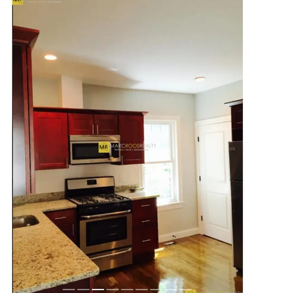 Building Photo - 47 Beech Glen St