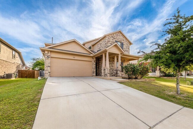 Building Photo - 925 Woodduck Trail