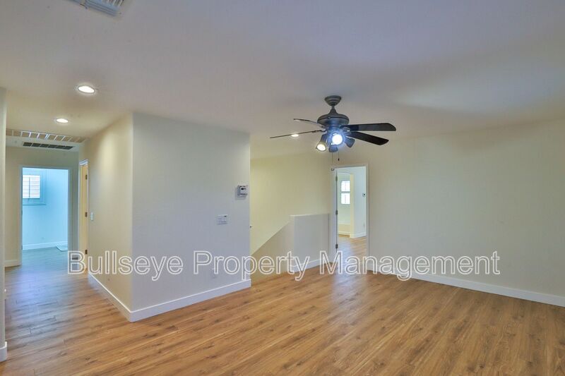 Building Photo - 7321 N 89th Dr