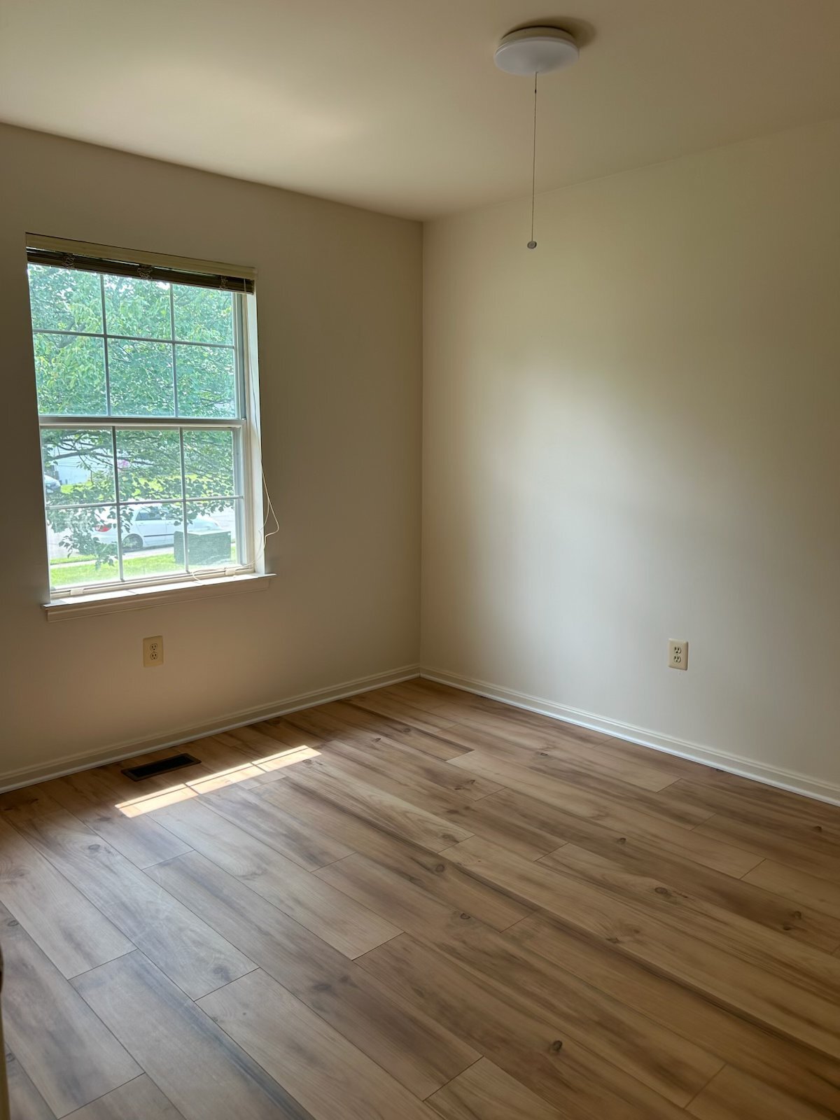 Building Photo - 9192 Winterset Dr