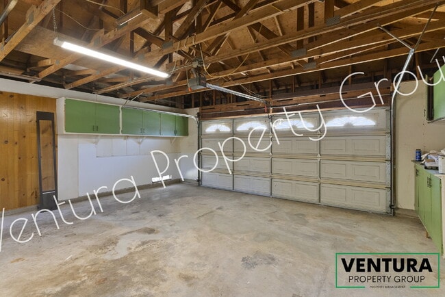 Building Photo - Clean 3-Bedroom, 2 Baths with large yard in Moorpark – Comfort & Convenience Await!