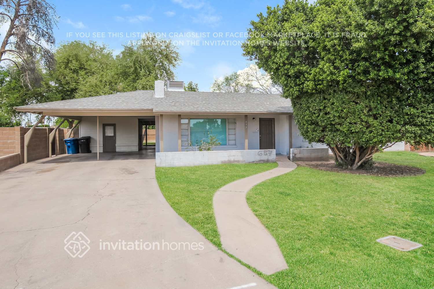 Building Photo - 657 N Sunland Dr