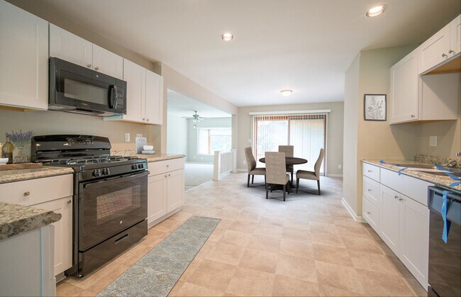 Building Photo - 12315 Adams Rd