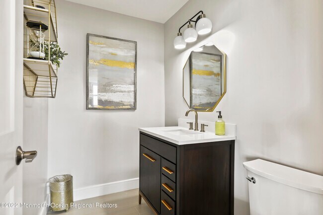 Building Photo - 675 Ocean Ave N