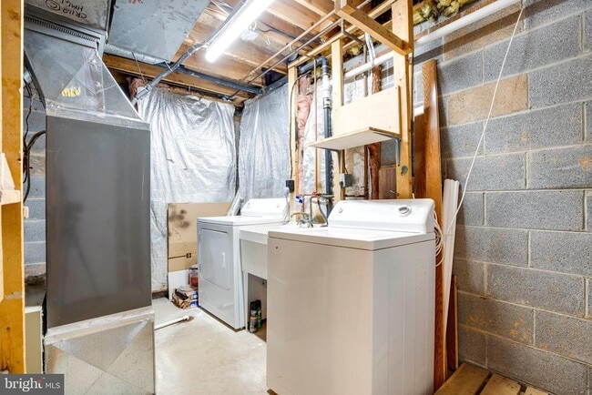 Building Photo - 1604 Barnstead Dr
