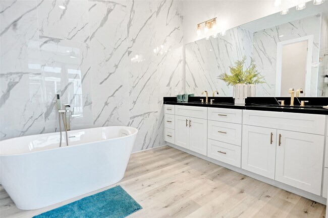 Building Photo - 5908 St Augustine St