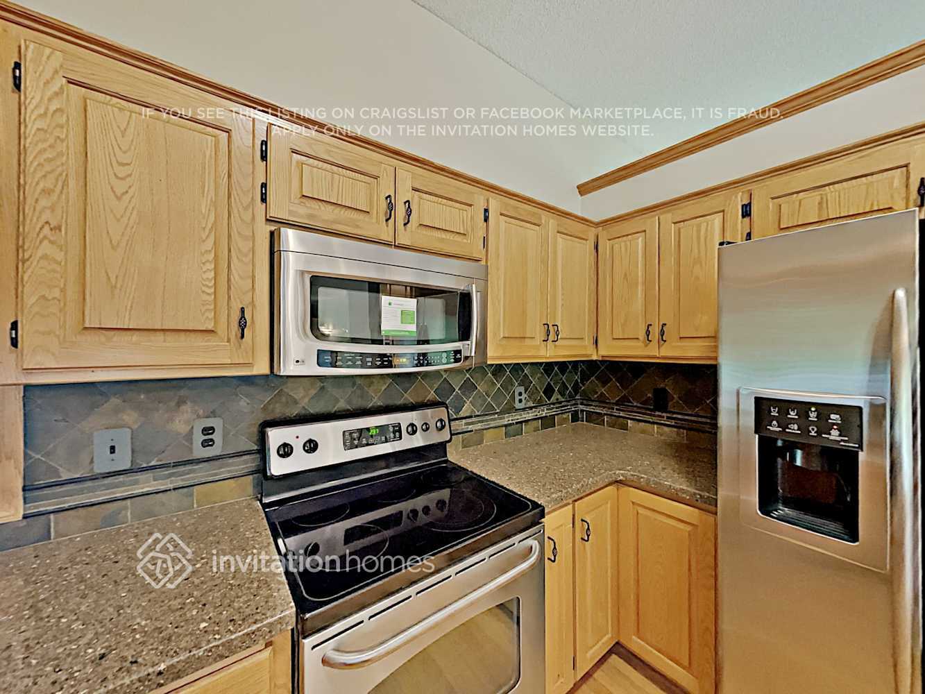 Building Photo - 5043 Ladyslipper Ave N