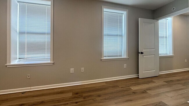 Building Photo - 1937 Cecil B. Moore Ave