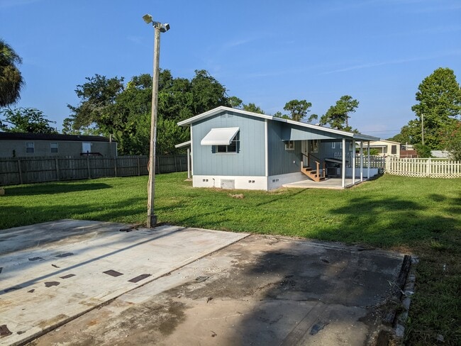 Building Photo - 367 Beehive Dr