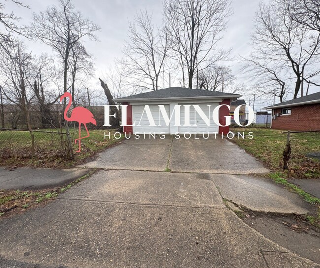 Building Photo - 305 Mercer Ave