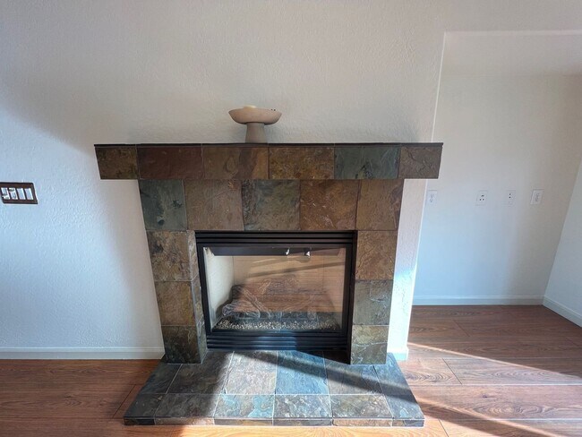 Building Photo - Unique Del Webb at Sierra Canyon Home with Views Available for Lease!