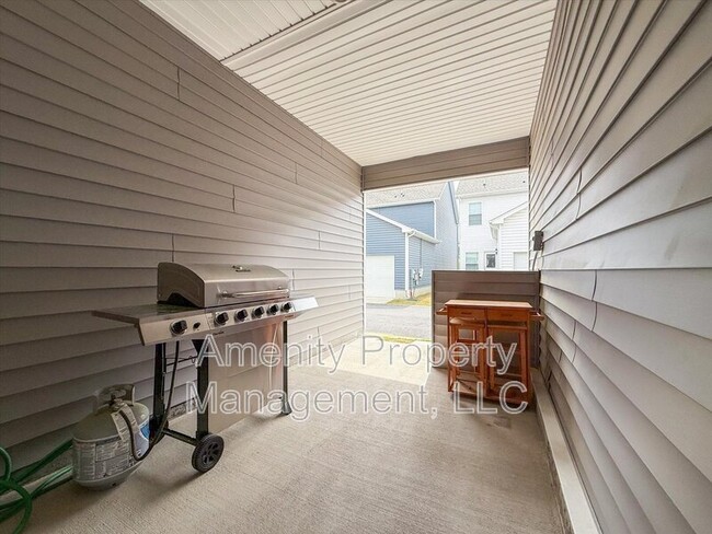 Building Photo - 1527 Auckland Ct