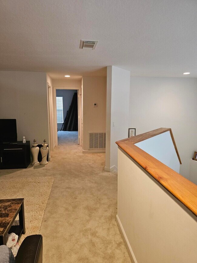 Building Photo - 10451 SW Academic Way