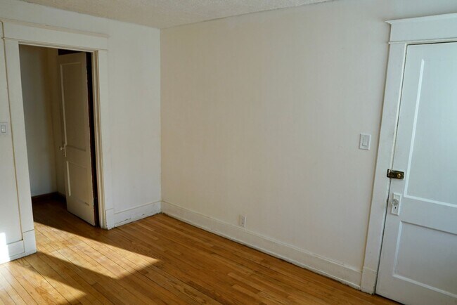 Building Photo - 3621 N 15th St
