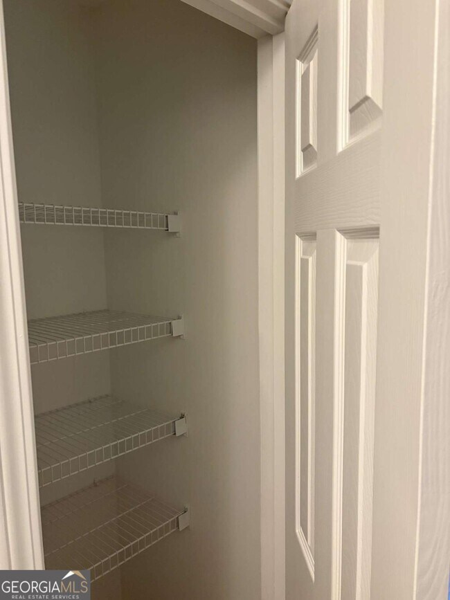 Building Photo - 5045 Bayberry Ct