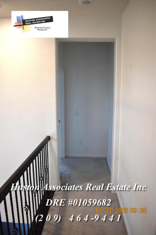 Building Photo - 5953 Pebblestone Way